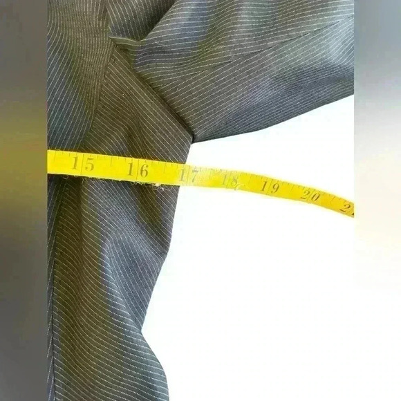 Nicole By Nicole Miller Professional Black Pinstripe Blazer Size 6 Two Button - Picture 5 of 9